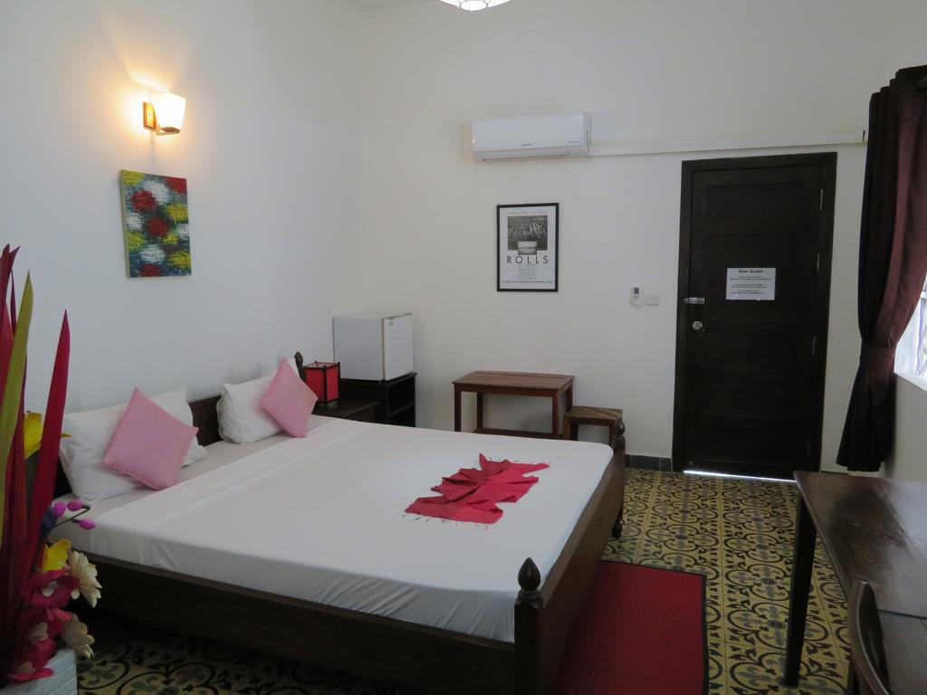 The Little Garden Boutique Hotel Phnom-Penh Buitenkant foto