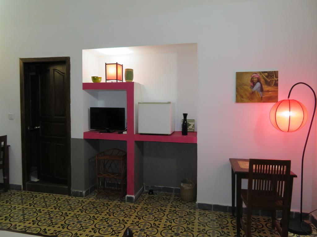 The Little Garden Boutique Hotel Phnom-Penh Buitenkant foto