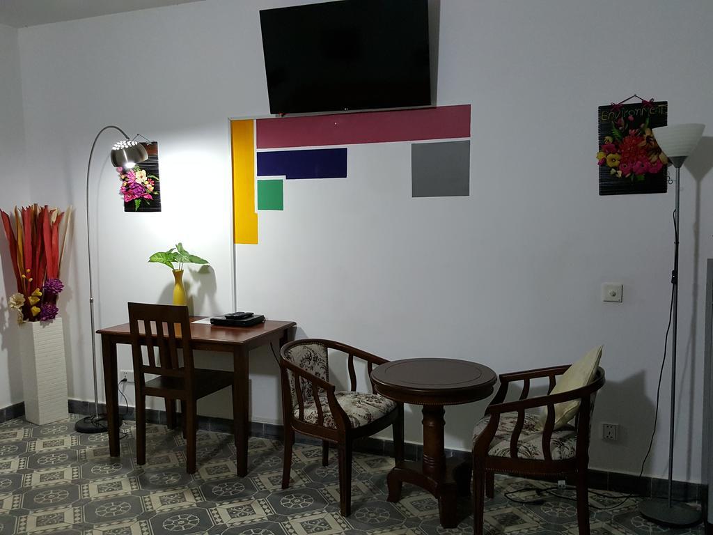 The Little Garden Boutique Hotel Phnom-Penh Buitenkant foto