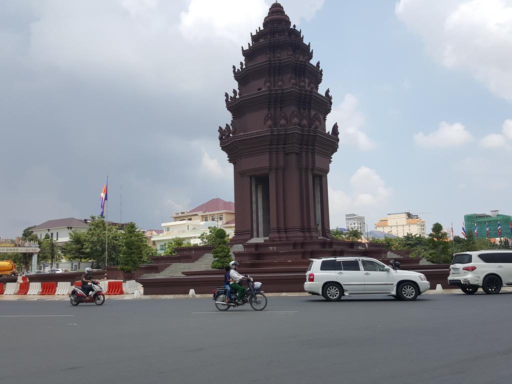The Little Garden Boutique Hotel Phnom-Penh Buitenkant foto