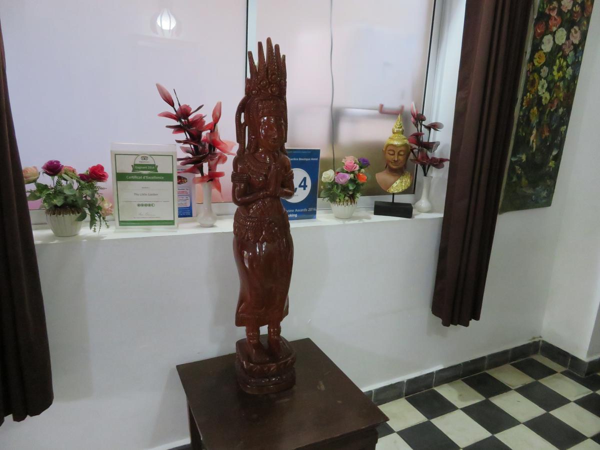 The Little Garden Boutique Hotel Phnom-Penh Buitenkant foto